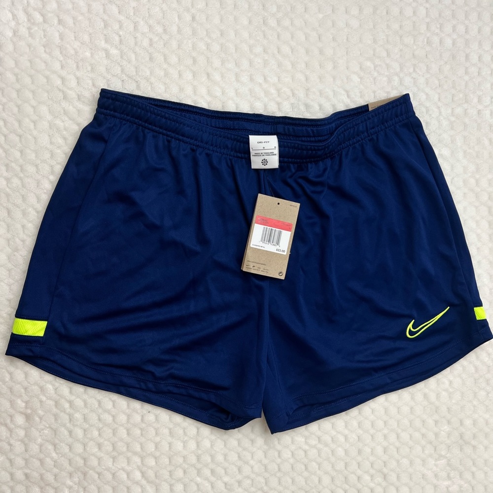 NWT Women’s Nike Soccer Shorts in Navy
